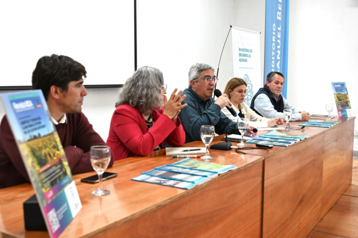 EL MINISTRO JAVIER RODRÍGUEZ PRESENTÓ LA EDICIÓN NÚMERO 14 DE LA REVISTA MDA