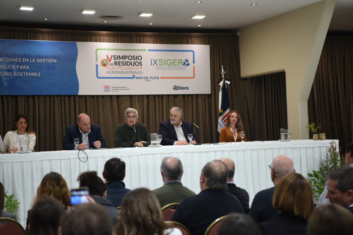 JAVIER RODRÍGUEZ: “EL CUIDADO AMBIENTAL DEBE SER UN VECTOR DE COMPETITIVIDAD” JAVIER RODRÍGUEZ: “EL CUIDADO AMBIENTAL DEBE SER UN VECTOR DE COMPETITIVIDAD”