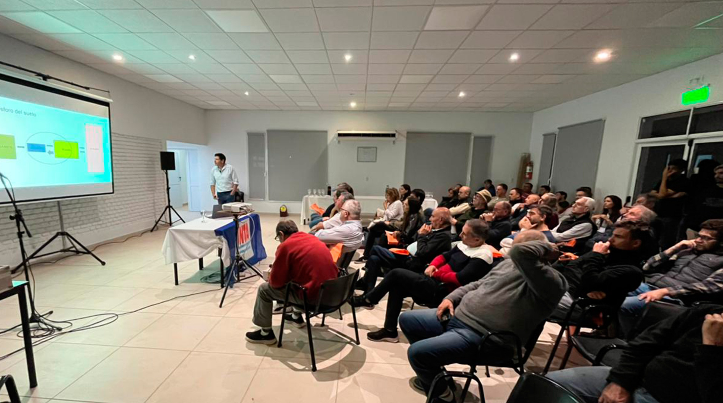 SE ANALIZAN ESTRATEGIAS PARA LA CAMPAÑA AGRÍCOLA EN CONDICIONES DE EXCESOS HÍDRICOS EN CARLOS CASARES